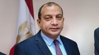 الدكتور منصور حسن