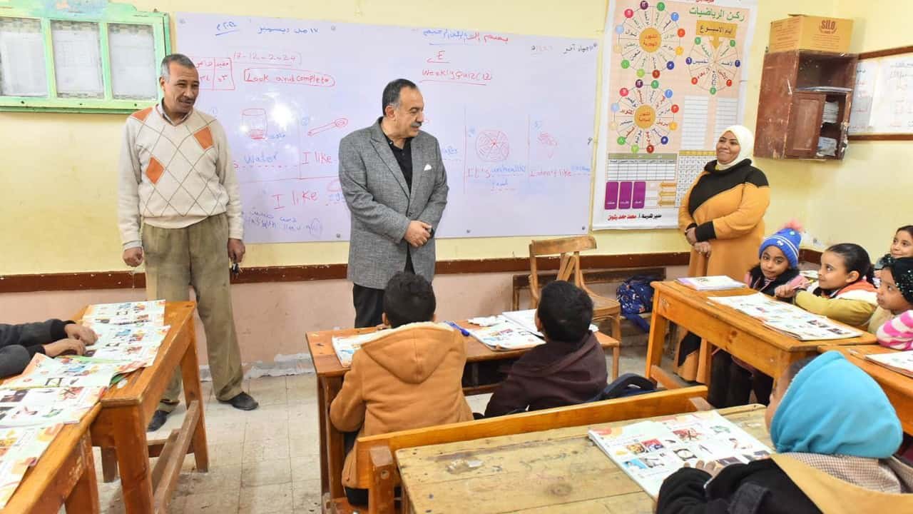 انتظام الطلاب بالمدرسة