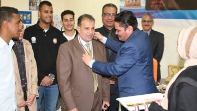 د عكاوي بمعرض كلية الطب البيطري