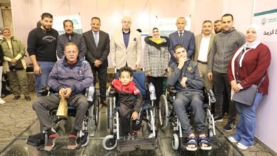 محافظ بني سويف يتفقد قافلة طبية