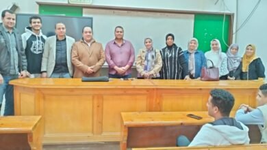 ندوة حول لاقمات البكتيريا