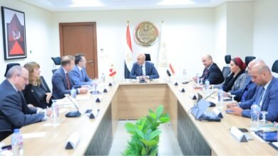 وزير التربية والتعليم والوفد الكندي