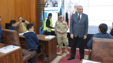 محافظ الغربية يستعرض أمام طلاب المدارس منظومة إدارة الأزمات المتكاملة بمركز السيطرة الإقليمي