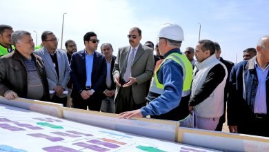 محافظ سوهاج يتفقد مشروعاً عملاقاً للصرف الصحي بالمنشاة